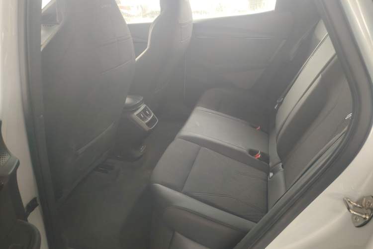 Used Volkswagen ID.UNYX 2024 Pro Long-Range Version Interior 4