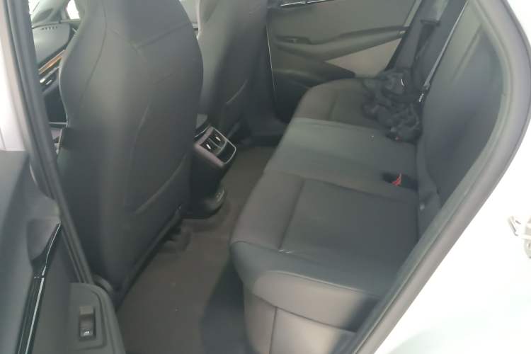 Used Volkswagen ID.UNYX 2024 Pro Long-Range Version Interior 4