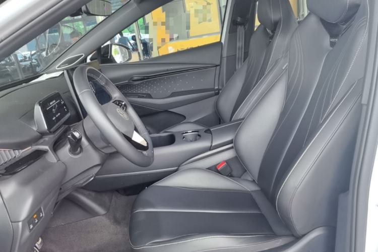 Used Volkswagen ID.UNYX 2024 Ultra Long-Range Version Left Front Seat