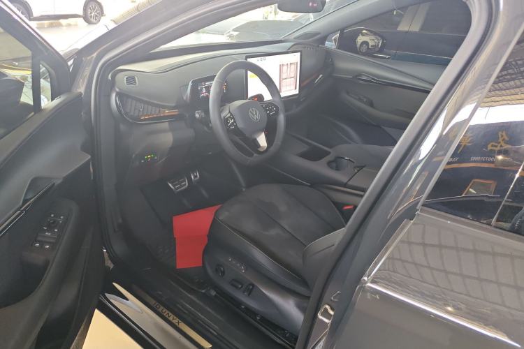Used Volkswagen ID.UNYX 2024 Pro Long-Range Version Left Front Seat