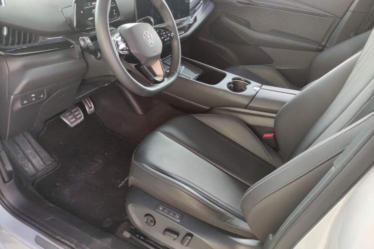 Used Volkswagen ID.UNYX 2024 Ultra Long-Range Version Left Front Seat