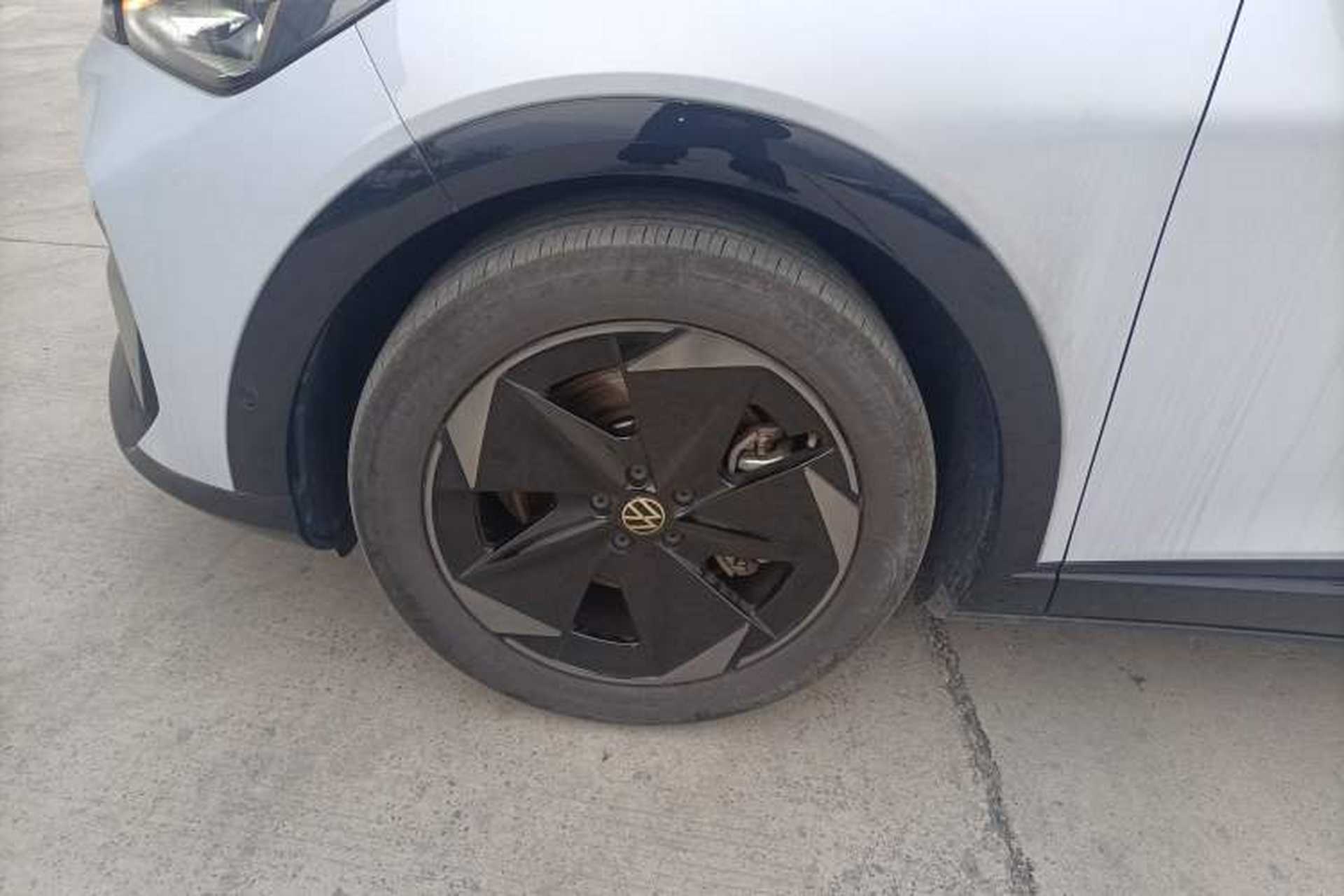 Used Volkswagen ID.UNYX 2024 Pro Long-Range Version Left Front Wheel Hub