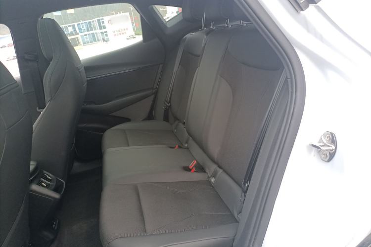 Used Volkswagen ID.UNYX 2024 Pro Long-Range Version Left Rear Seat