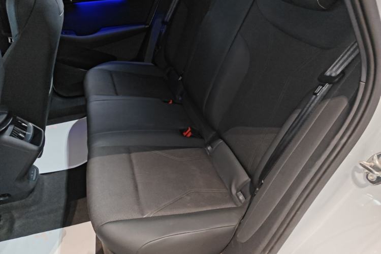 Used Volkswagen ID.UNYX 2024 Pro Long-Range Version Left Rear Seat
