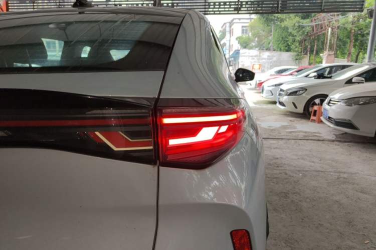 Used Volkswagen ID.UNYX 2024 Revised Ultra Long-Range Version Right Rear Taillight