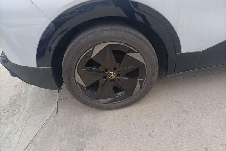 Used Volkswagen ID.UNYX 2024 Pro Long-Range Version Right Rear Wheel Hub