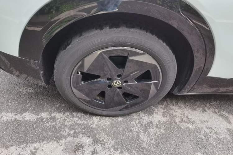Used Volkswagen ID.UNYX 2024 Ultra Long-Range Version Right Rear Wheel Hub