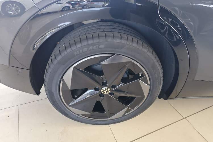 Used Volkswagen ID.UNYX 2024 Pro Long-Range Version Right Rear Wheel Hub