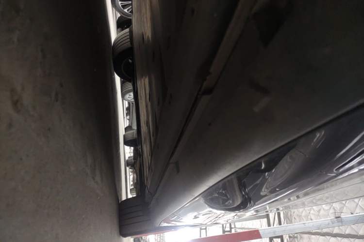 Used Volkswagen ID.UNYX 2024 Ultra Long-Range Version Right Side Sill