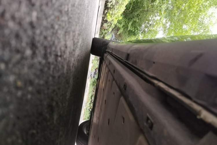 Used Volkswagen ID.UNYX 2024 Ultra Long-Range Version Right Side Sill