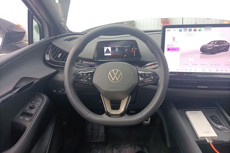 Used Volkswagen ID.UNYX 2024 Pro Long-Range Version Steering Wheel