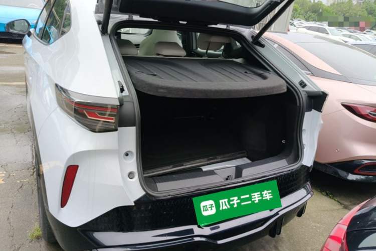 Used Volkswagen ID.UNYX 2024 Ultra Long-Range Version Trunk