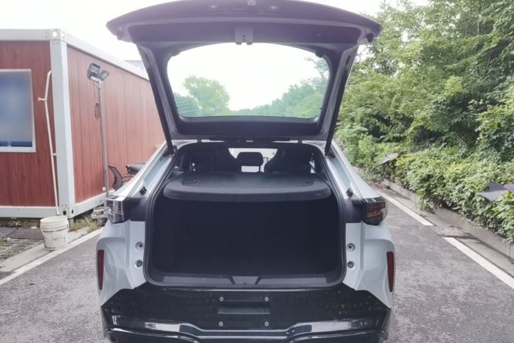 Used Volkswagen ID.UNYX 2024 Ultra Long-Range Version Trunk