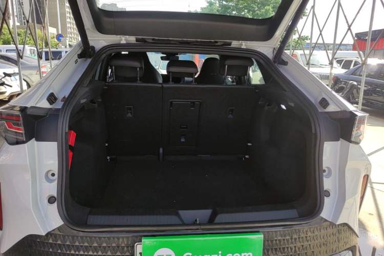 Used Volkswagen ID.UNYX 2024 Ultra Long-Range Version Trunk