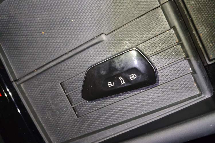 Used Volkswagen ID.UNYX 2024 Pro Long-Range Version Vehicle Key