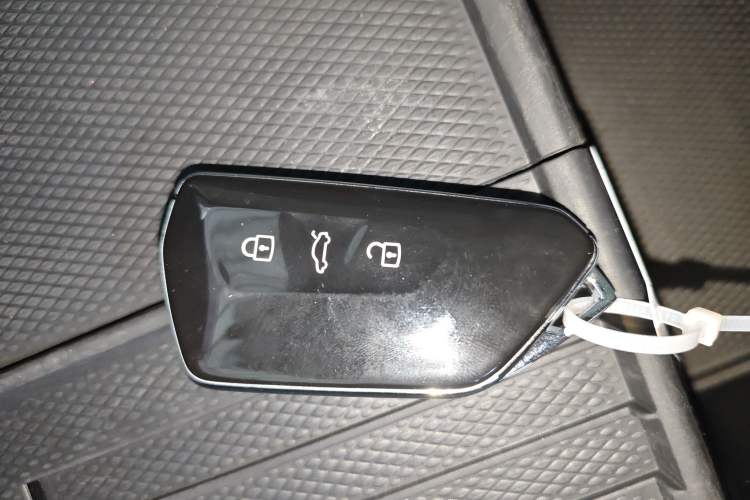 Used Volkswagen ID.UNYX 2024 Pro Long-Range Version Vehicle Key