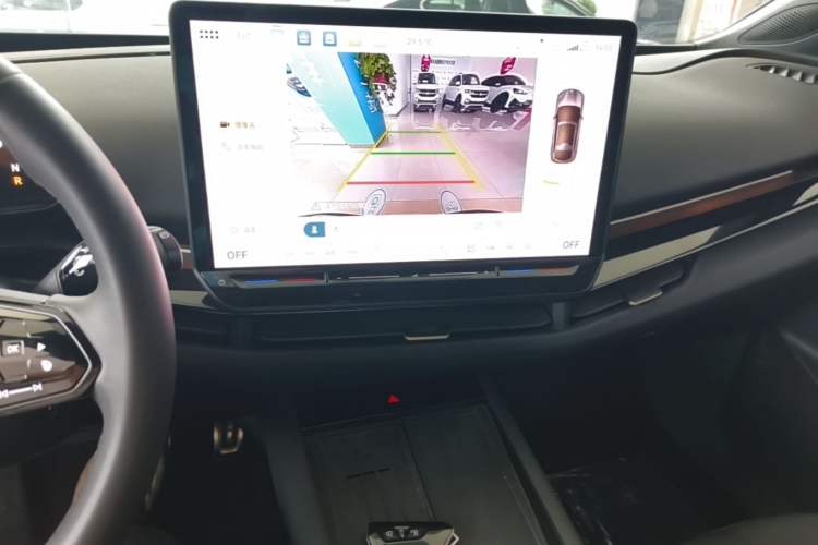 Used Volkswagen ID.UNYX 2024 Revised Pro Long-Range Version Audio And AC Panel