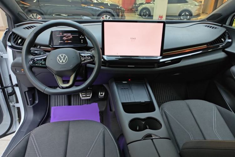 Used Volkswagen ID.UNYX 2024 Revised Pro Long-Range Version Center Console