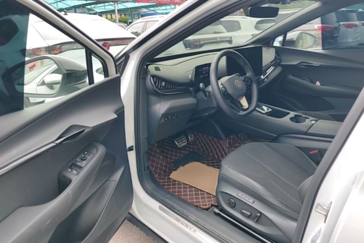 Used Volkswagen ID.UNYX 2024 Revised Pro Long-Range Version Driver Seat