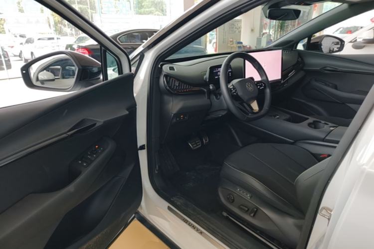 Used Volkswagen ID.UNYX 2024 Revised Pro Long-Range Version Driver Seat