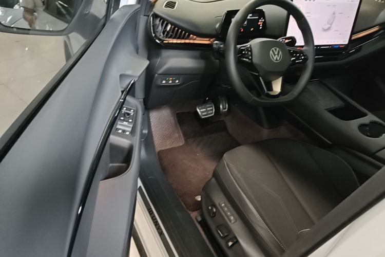 Used Volkswagen ID.UNYX 2024 Revised Pro Long-Range Version Driver Seat