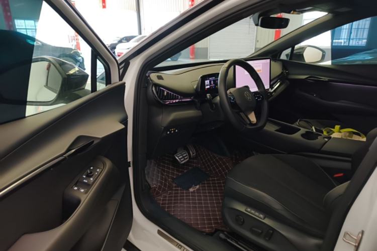 Used Volkswagen ID.UNYX 2024 Revised Pro Long-Range Version Driver Seat