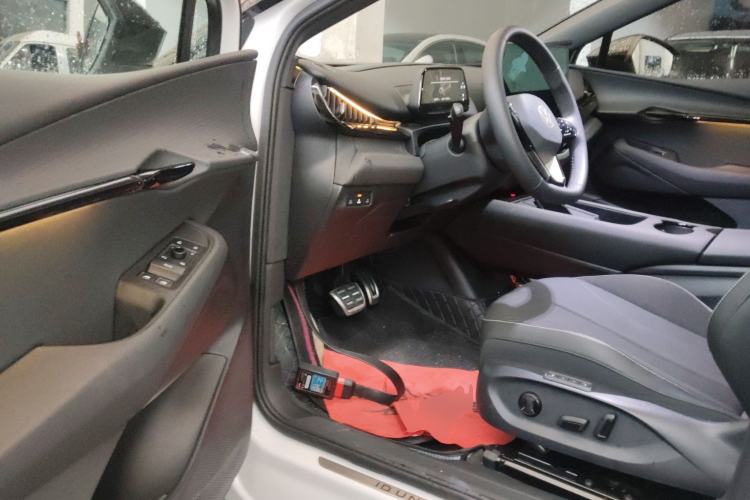Used Volkswagen ID.UNYX 2024 Pro Long-Range Version Driver Seat