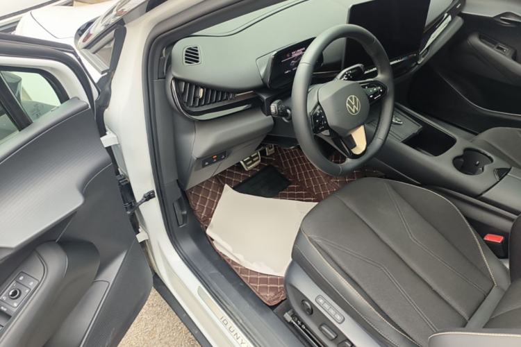 Used Volkswagen ID.UNYX 2024 Revised Pro Long-Range Version Driver Seat