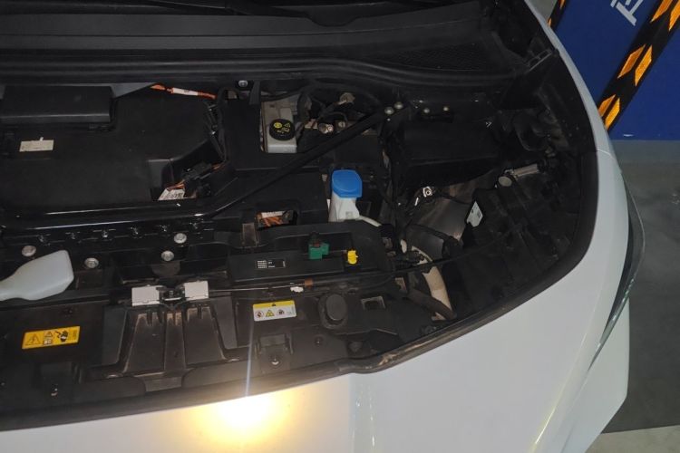 Used Volkswagen ID.UNYX 2024 Revised Pro Long-Range Version Engine Bay Left