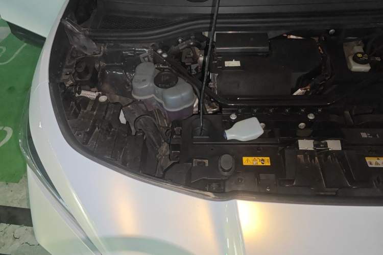 Used Volkswagen ID.UNYX 2024 Revised Pro Long-Range Version Engine Bay Right