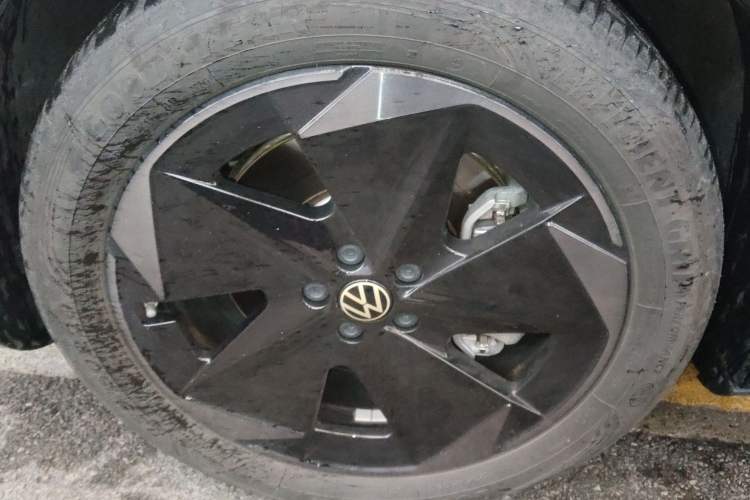 Used Volkswagen ID.UNYX 2024 Pro Long-Range Version Exterior 4