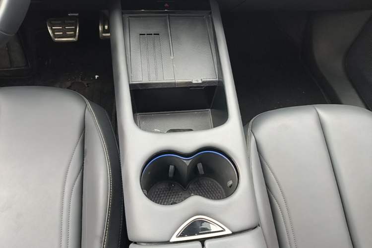 Used Volkswagen ID.UNYX 2024 Ultra Long-Range Version Gear Lever