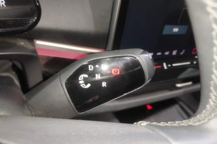 Used Volkswagen ID.UNYX 2024 Revised Pro Long-Range Version Gear Lever