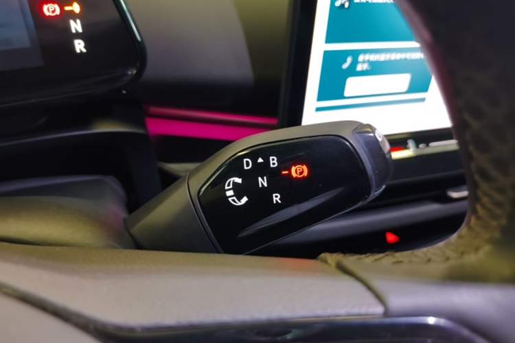 Used Volkswagen ID.UNYX 2024 Revised Pro Long-Range Version Gear Lever