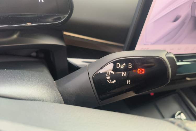 Used Volkswagen ID.UNYX 2024 Revised Pro Long-Range Version Gear Lever