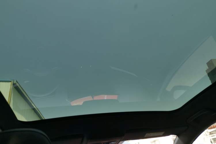 Used Volkswagen ID.UNYX 2024 Pro Long-Range Version Headliner
