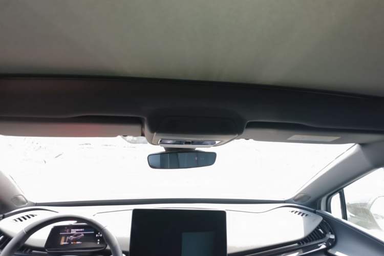 Used Volkswagen ID.UNYX 2024 Revised Pro Long-Range Version Headliner