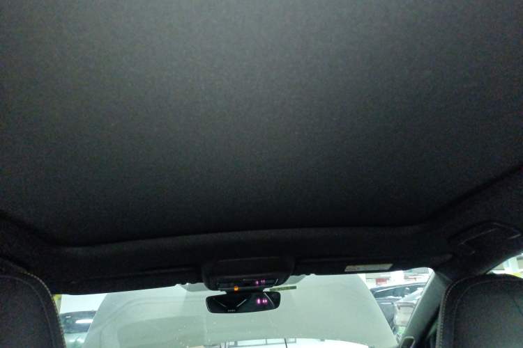 Used Volkswagen ID.UNYX 2024 Ultra Long-Range Version Headliner