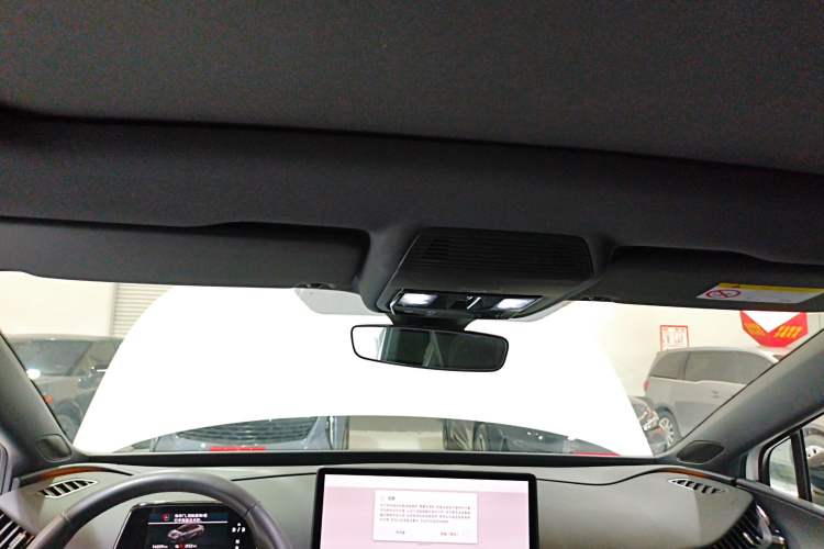 Used Volkswagen ID.UNYX 2024 Pro Long-Range Version Headliner