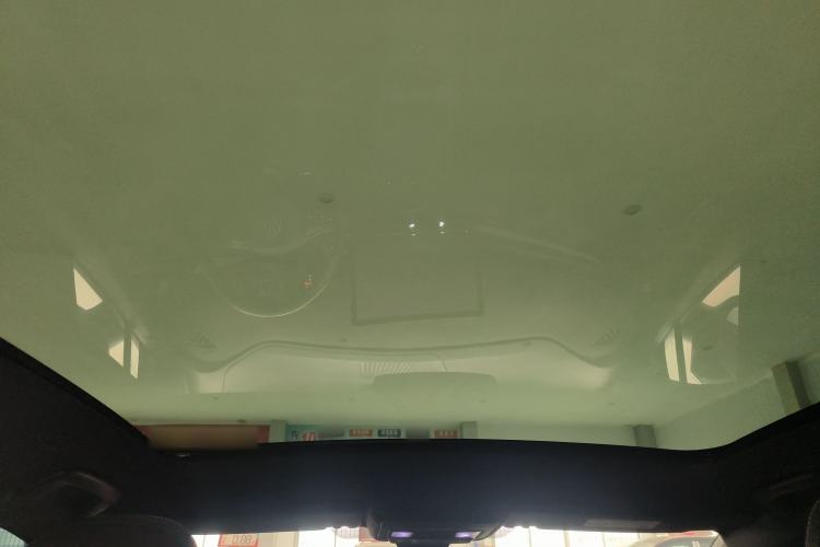 Used Volkswagen ID.UNYX 2024 Pro Long-Range Version Headliner