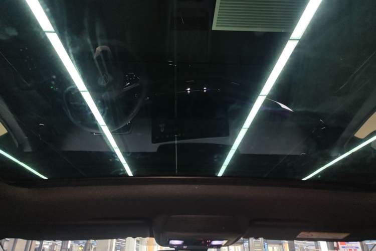 Used Volkswagen ID.UNYX 2024 Revised Pro Long-Range Version Headliner