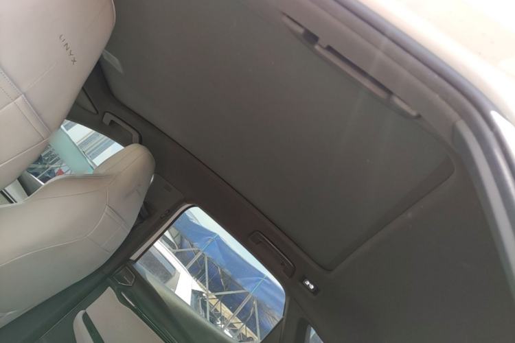 Used Volkswagen ID.UNYX 2024 Ultra Long-Range Version Headliner