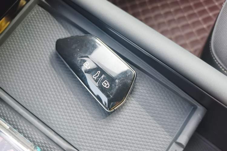 Used Volkswagen ID.UNYX 2024 Revised Pro Long-Range Version Interior 1