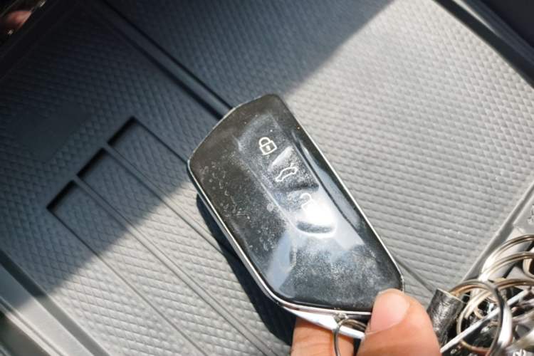 Used Volkswagen ID.UNYX 2024 Revised Pro Long-Range Version Interior 1