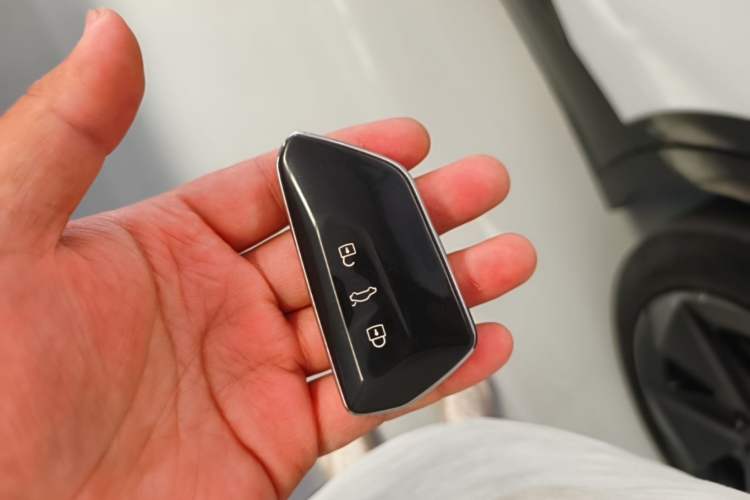Used Volkswagen ID.UNYX 2024 Revised Pro Long-Range Version Interior 1