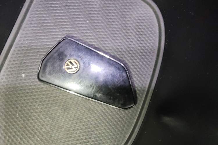 Used Volkswagen ID.UNYX 2024 Pro Long-Range Version Interior 1
