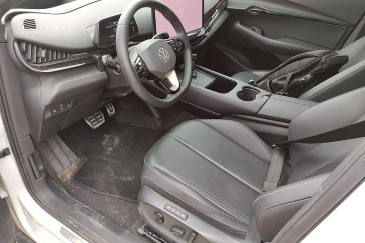 Used Volkswagen ID.UNYX 2024 Ultra Long-Range Version Left Front Seat
