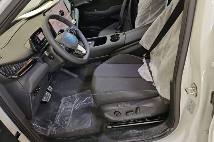 Used Volkswagen ID.UNYX  Left Front Seat