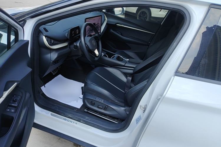 Used Volkswagen ID.UNYX 2024 Ultra Long-Range Version Left Front Seat
