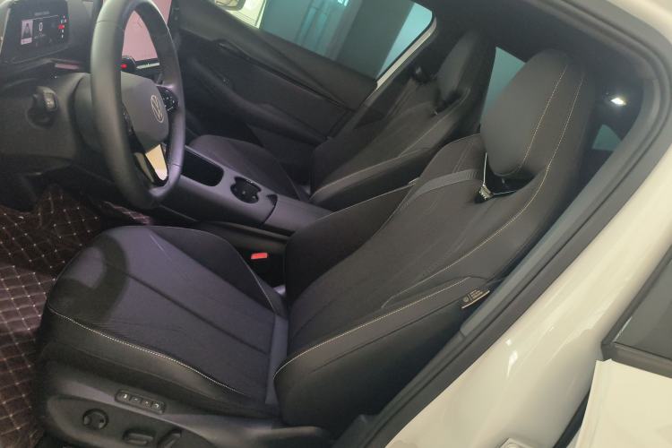 Used Volkswagen ID.UNYX 2024 Pro Long-Range Version Left Front Seat